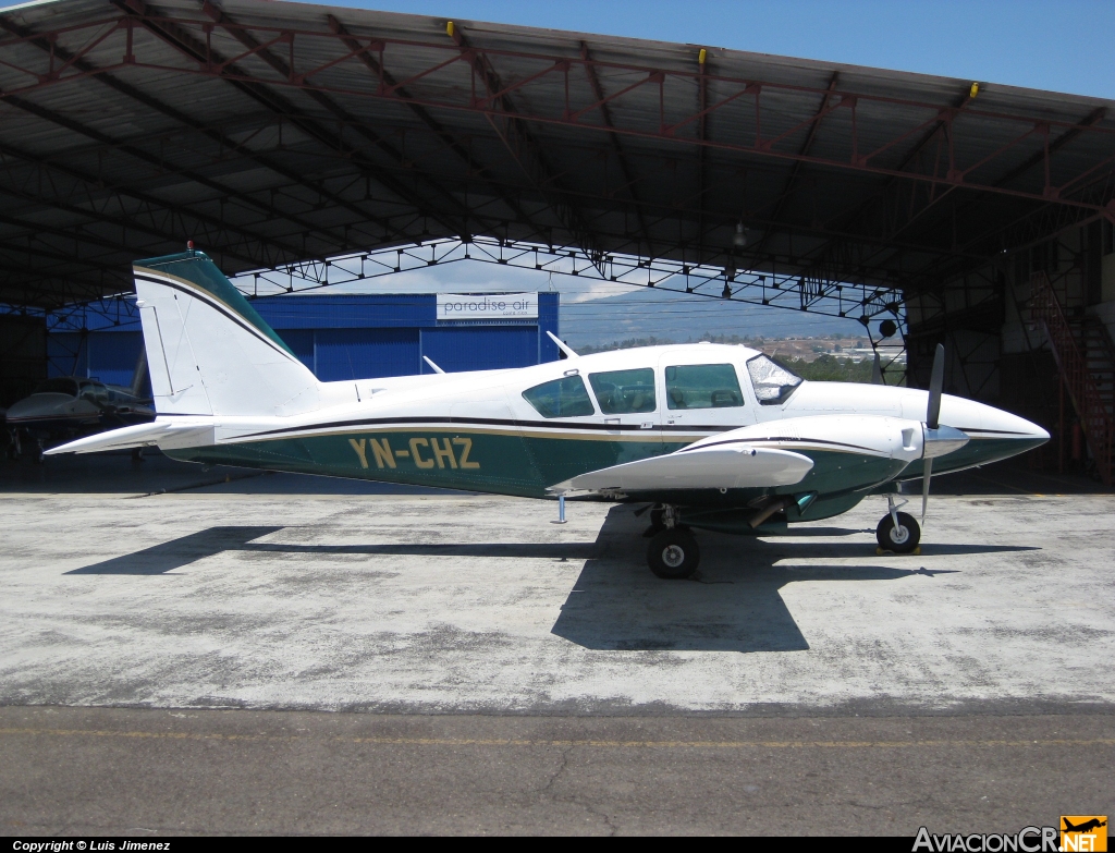 YN-CHZ - Piper PA-23 Aztec F - Privado