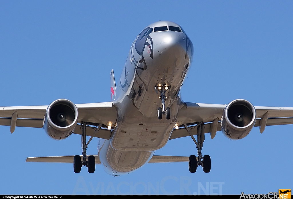 OE-LEF - Airbus A320-214 - NIKI
