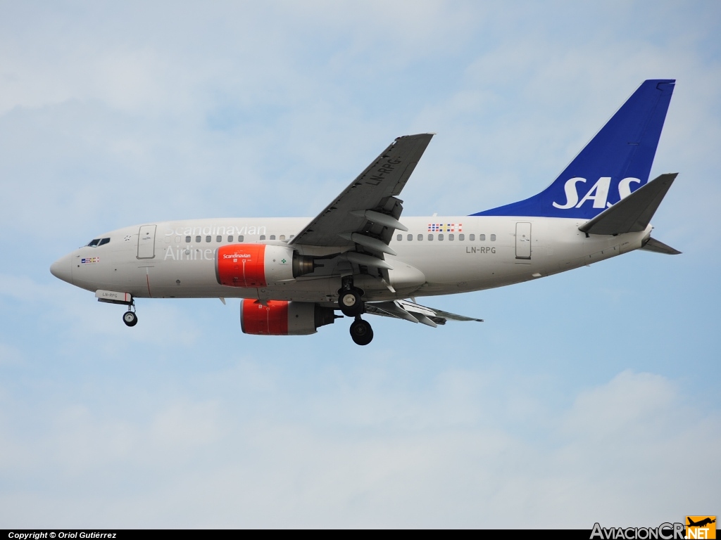 LN-RPG - Boeing 737-683 - Scandinavian Airlines (SAS)