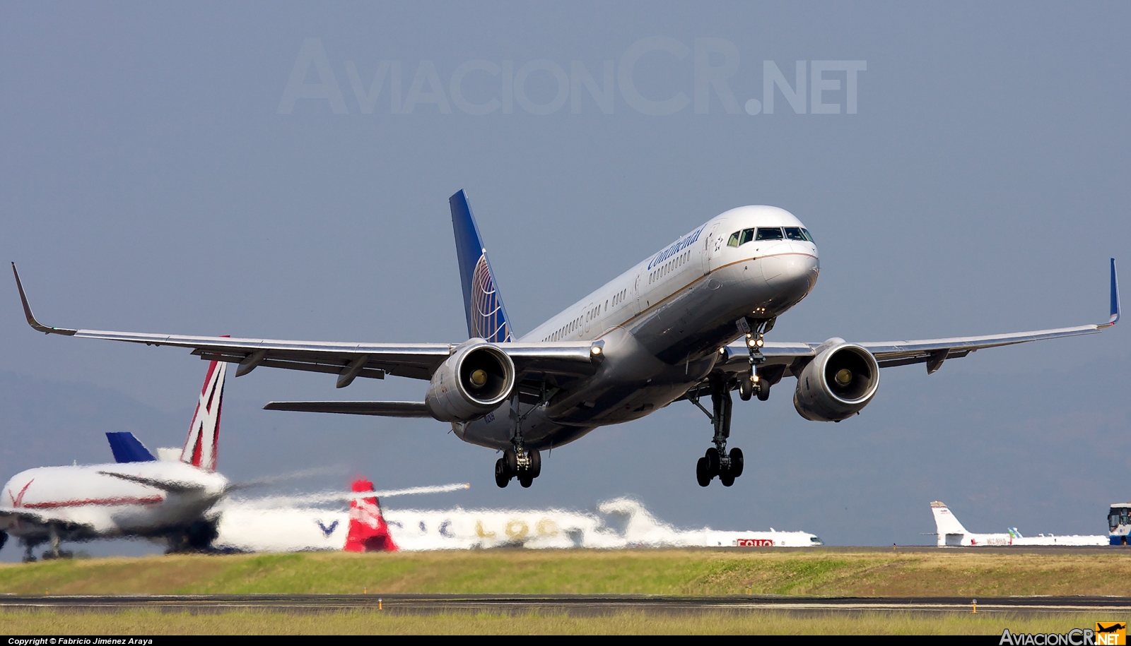 N12109 - Boeing 757-224 - Continental Airlines
