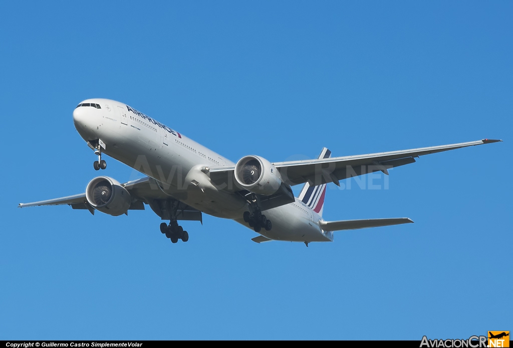F-GSQH - Boeing 777-328/ER - Air France