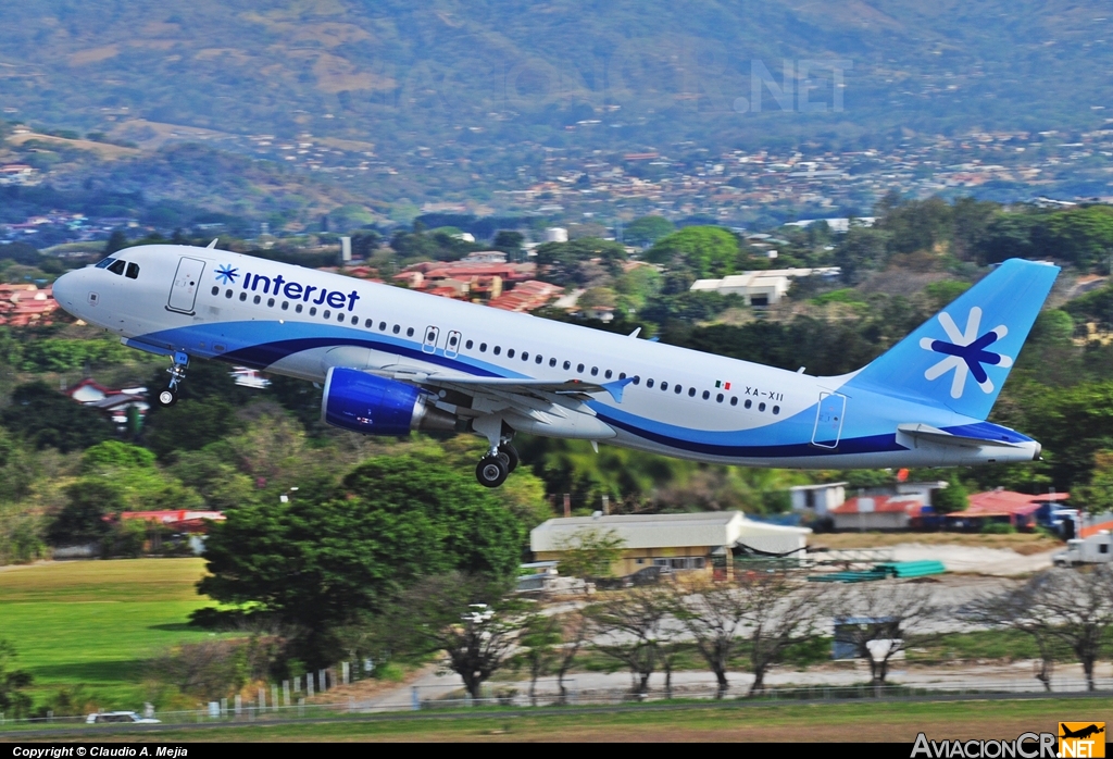 XA-XII - Airbus A320-214 - Interjet