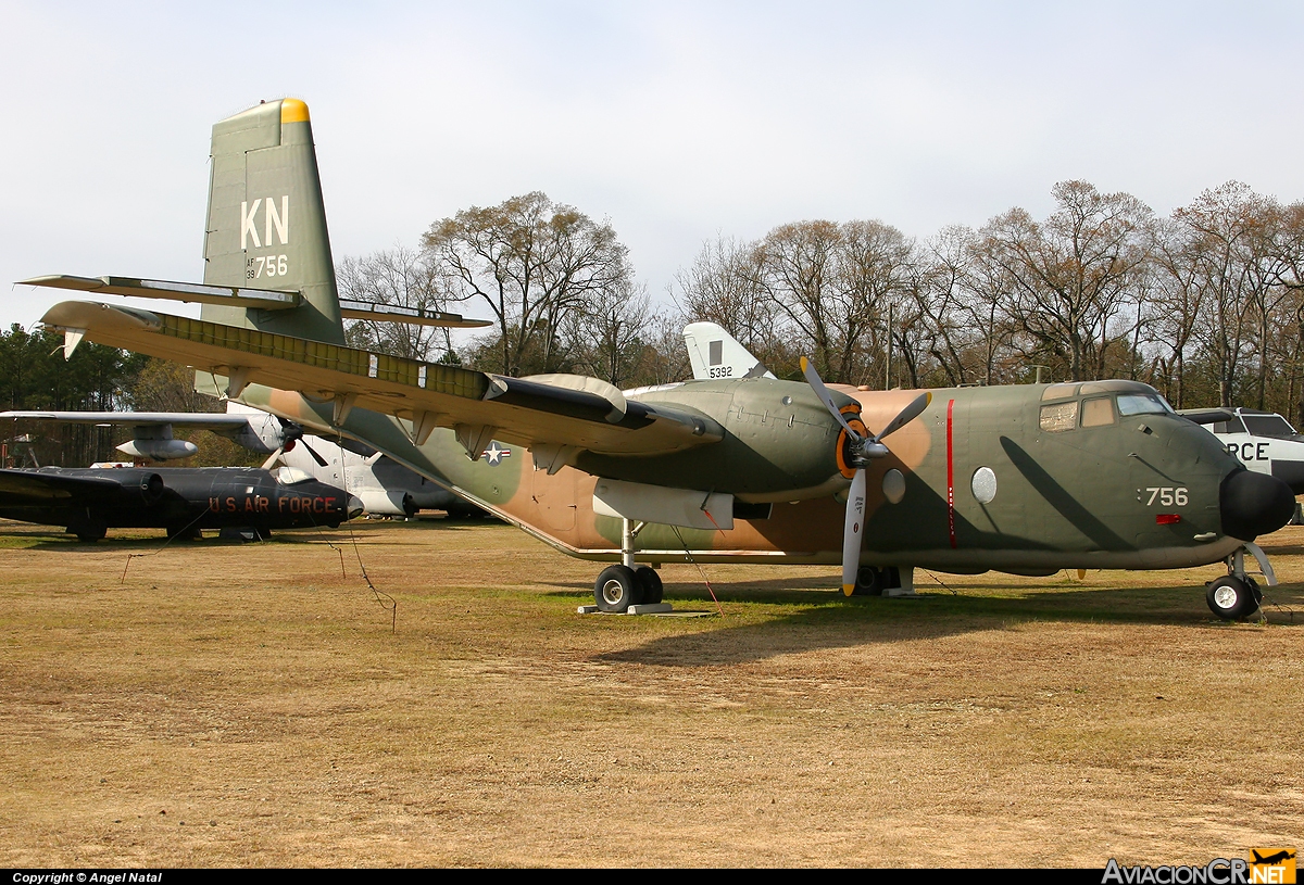 63-9756 - De Havilland Canada C-7B Caribou (CV-2B/DHC-4A) - USAF - Fuerza Aerea de EE.UU