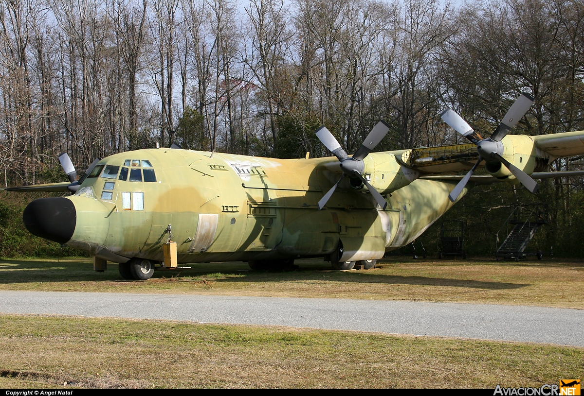 74-1686 - Lockheed YMC-130H Hercules (L-382) - USAF - Fuerza Aerea de EE.UU