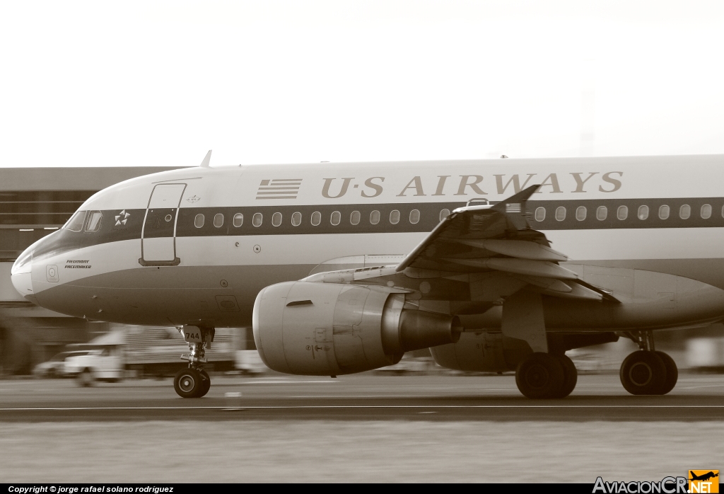 N744P - Airbus A319-112 - US Airways