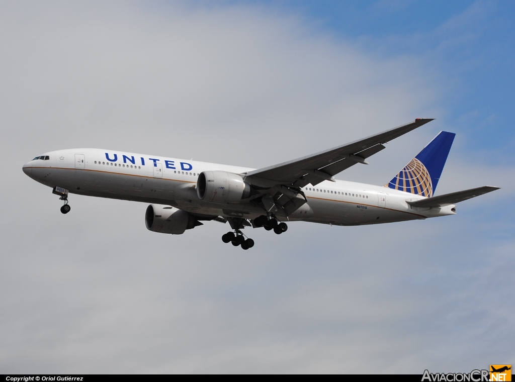 N27015 - Boeing 777-224/ER - United Airlines