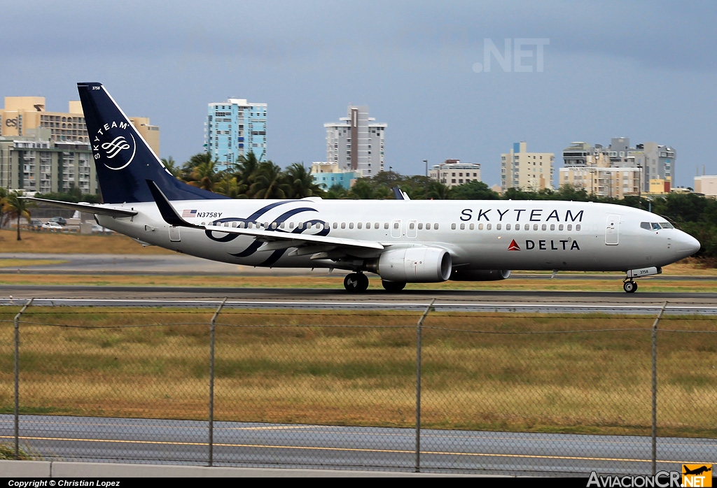 N3758Y - Boeing 737-832 - Delta Air Lines