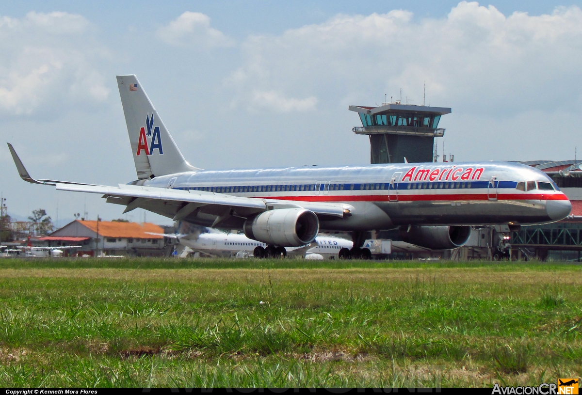 N612AA - Boeing 757-223 - American Airlines