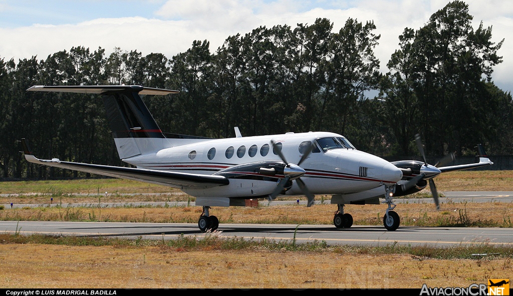 N43EL - Beechcraft Super King Air 200 - Privado