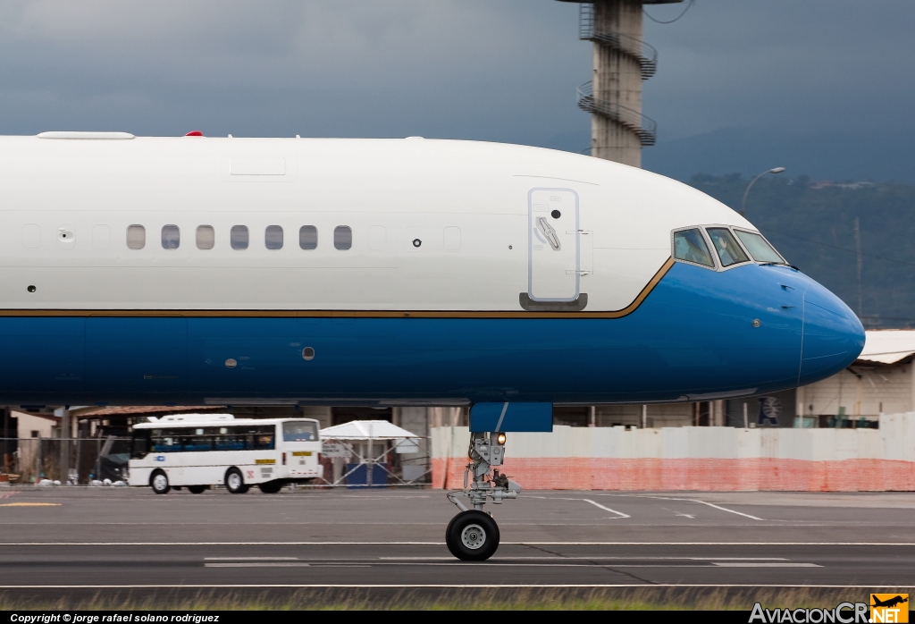 90-0004 - Boeing C-32A - USAF - Fuerza Aerea de EE.UU