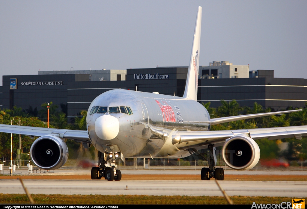 N422LA - Boeing 767-346F/ER - Florida West