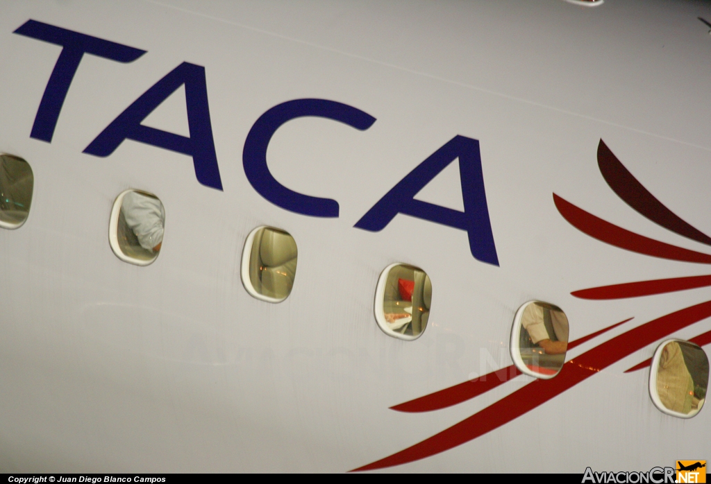 N938TA - Embraer 190-100IGW - TACA