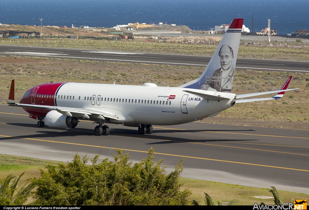 LN-NIA - Boeing 737-8JP - Norwegian Air Shuttle