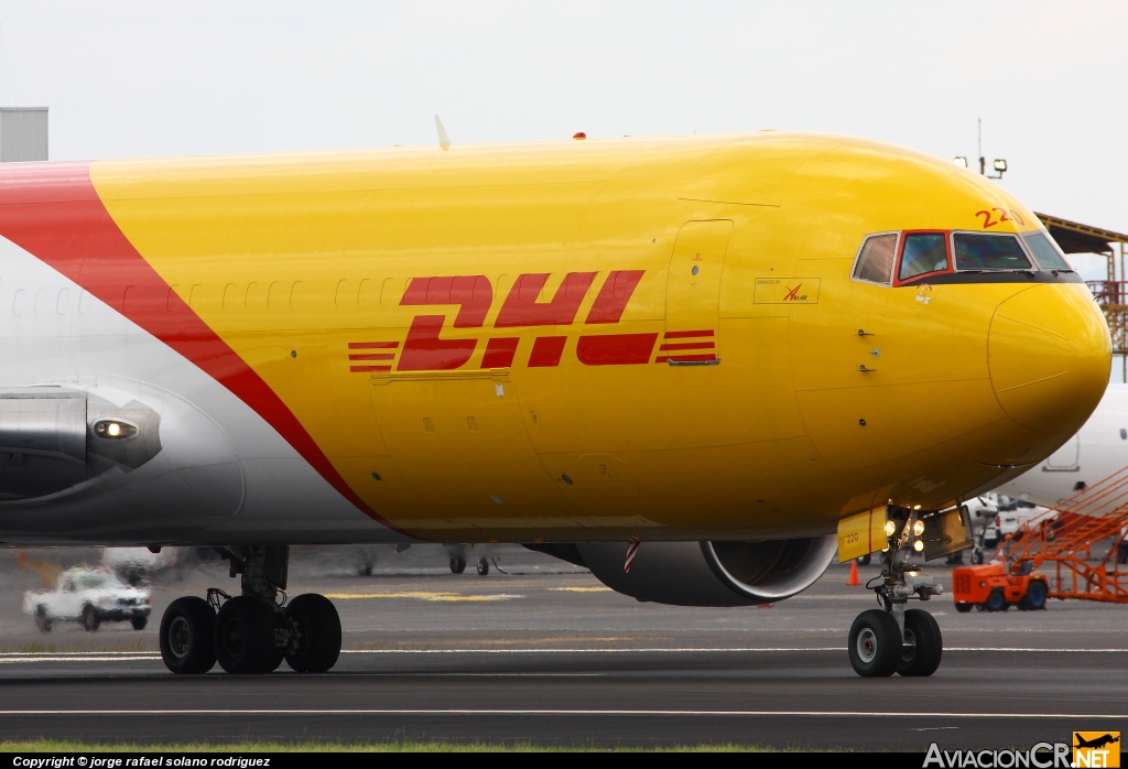 N220CY - Boeing 767-383/ER - DHL(ABX Cargo)