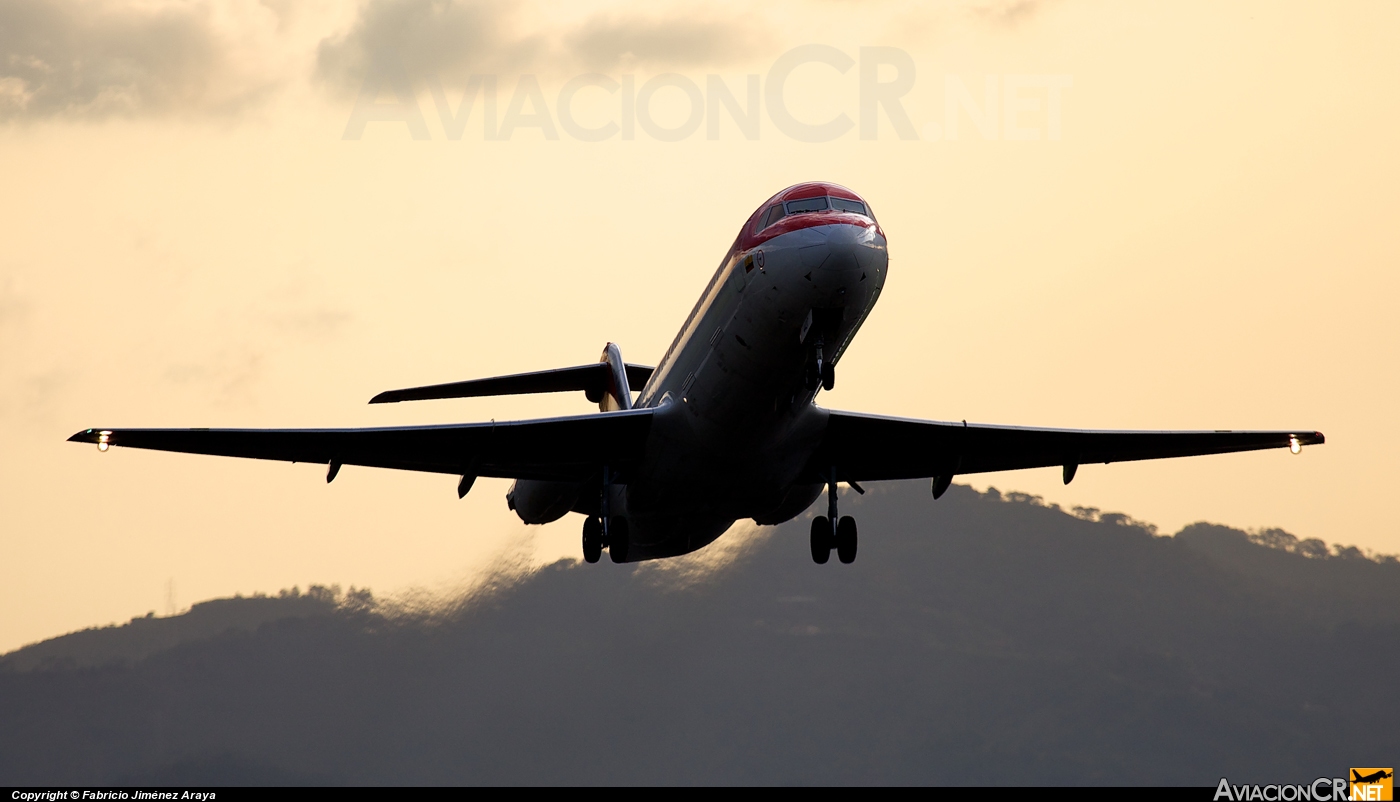 HK-4437 - Fokker 100 - Avianca Colombia