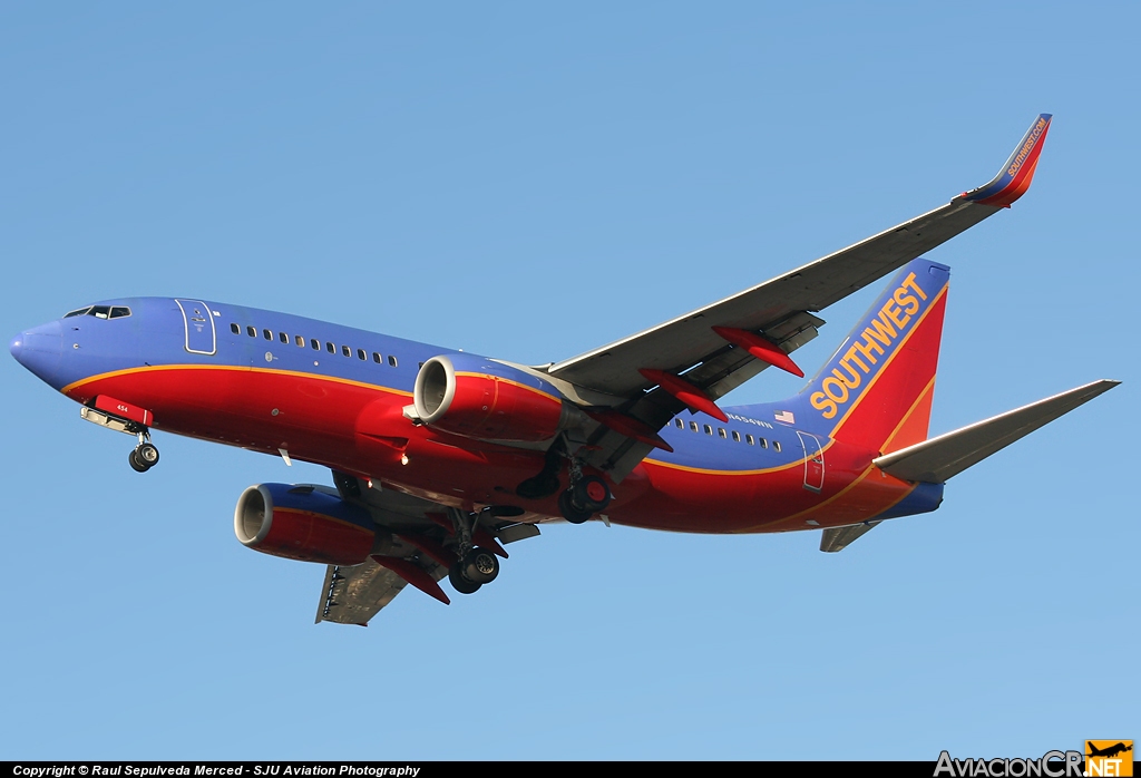 N454WN - Boeing 737-7H4 - Southwest Airlines