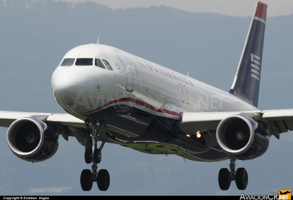 N127UW - Airbus A320-214 - US Airways
