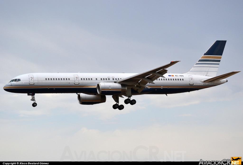 EC-HDS - Boeing 757-256 - Privilege Style