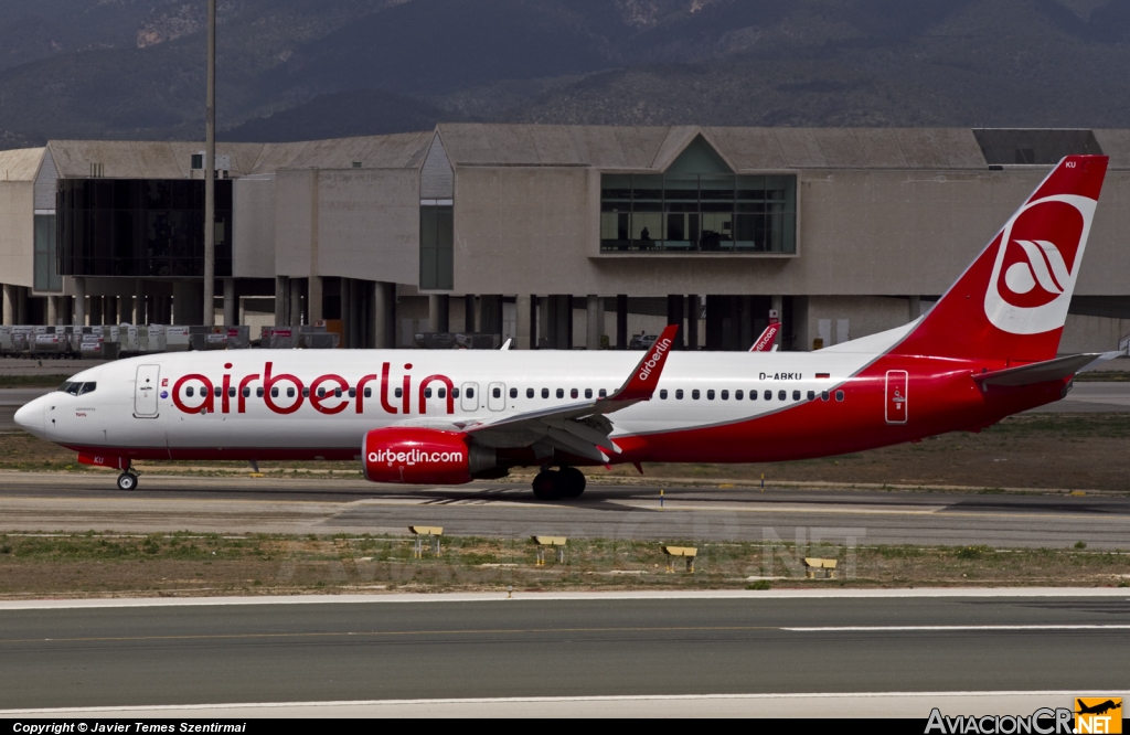 D-ABKU - Boeing 737-86J - Air Berlin