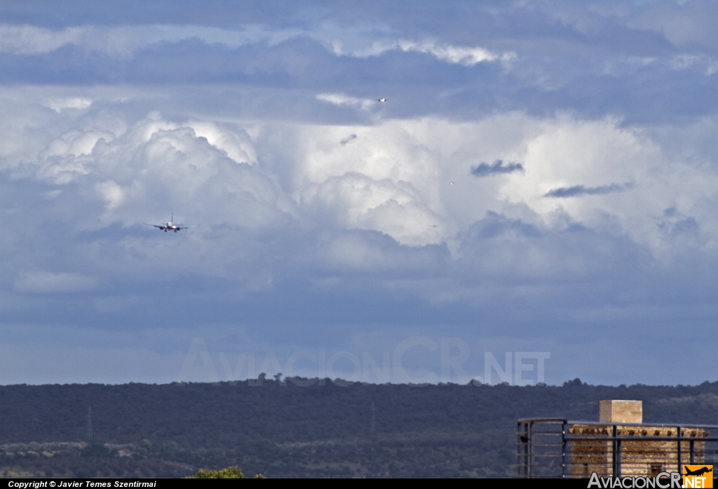 LEPA - Senda de aproximacion al aeropuerto - Aeropuerto