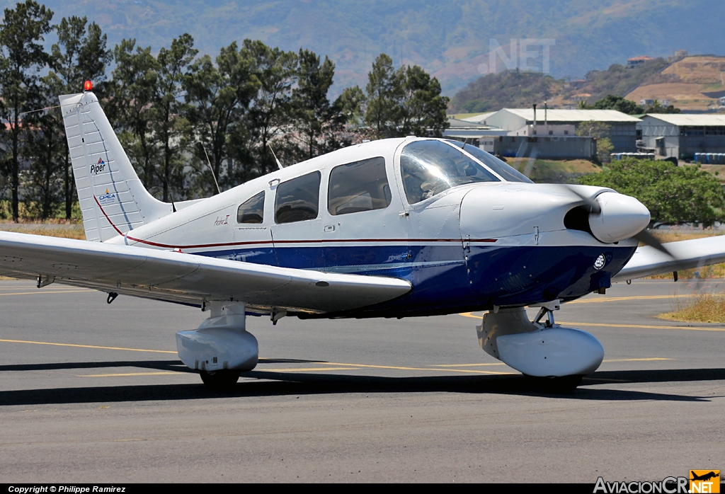 TI-BEW - Piper PA-28-181 Archer II - CPEA - Escuela de Aviación