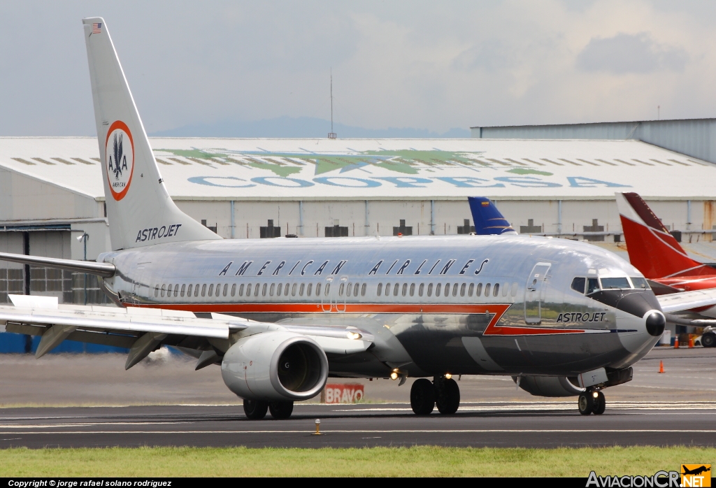 N951AA - Boeing 737-823 - American Airlines