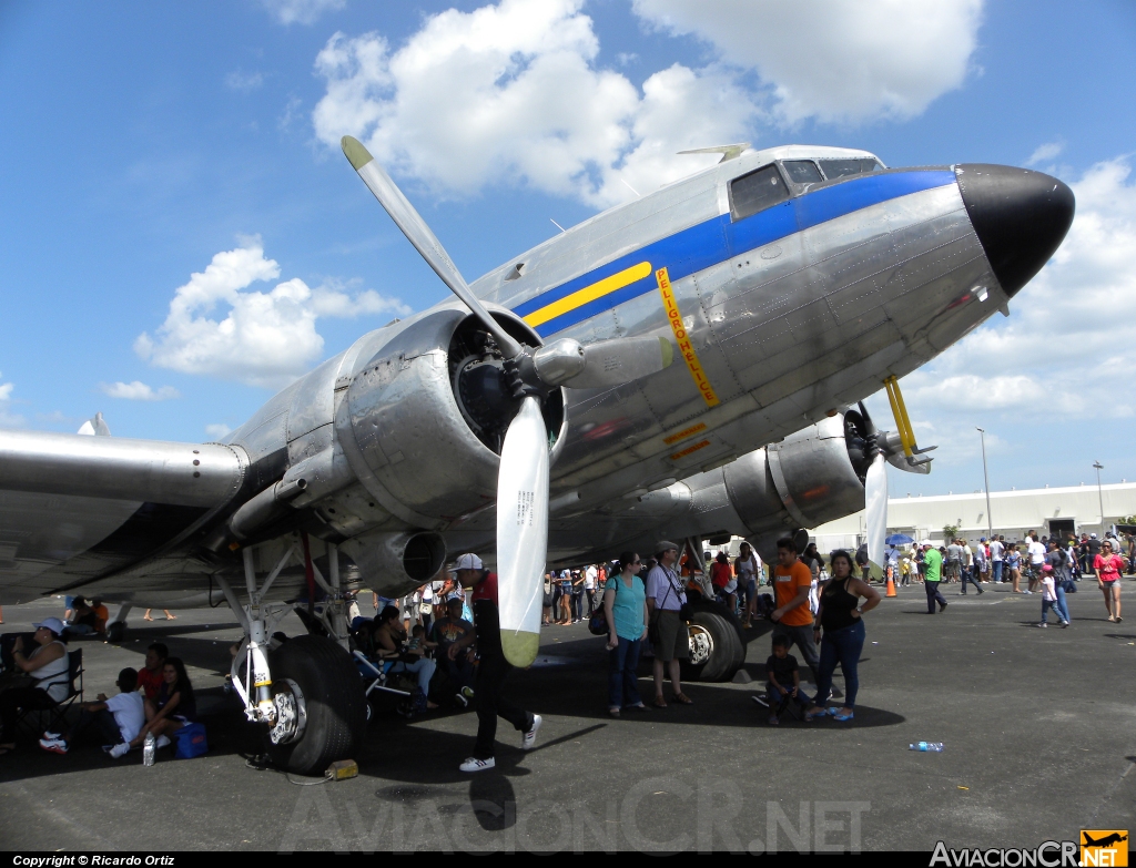  - Douglas DC-3 - Desconocida