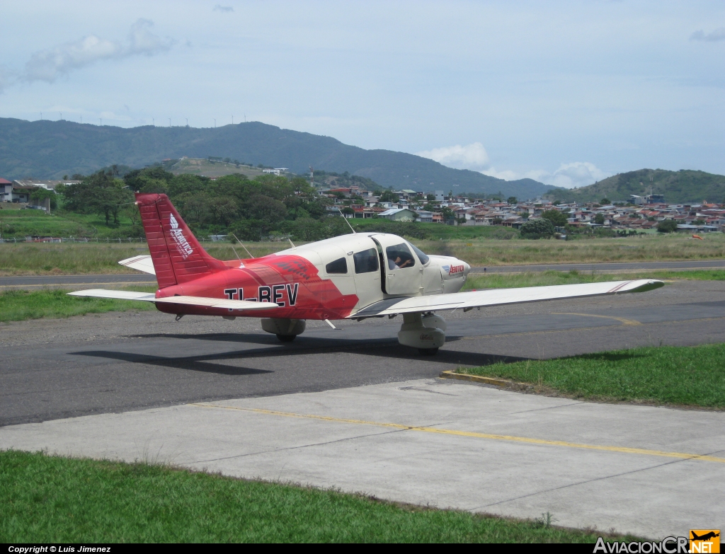 TI-BEV - Piper PA-28-180 Cherokee Archer - Aerotica Escuela de Aviación