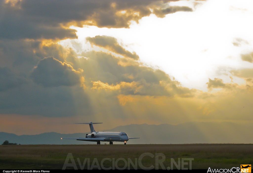 N786TW - McDonnell Douglas MD-83 (DC-9-83) - Ameristar