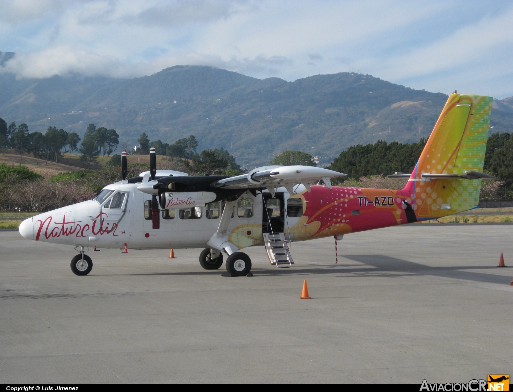 TI-AZD - De Havilland Canada DHC-6-300 Twin Otter - Nature Air