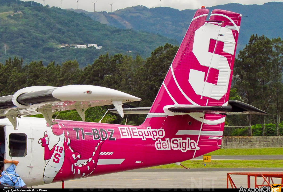 TI-BDZ - De Havilland Canada DHC-6-300 Twin Otter/VistaLiner - Nature Air