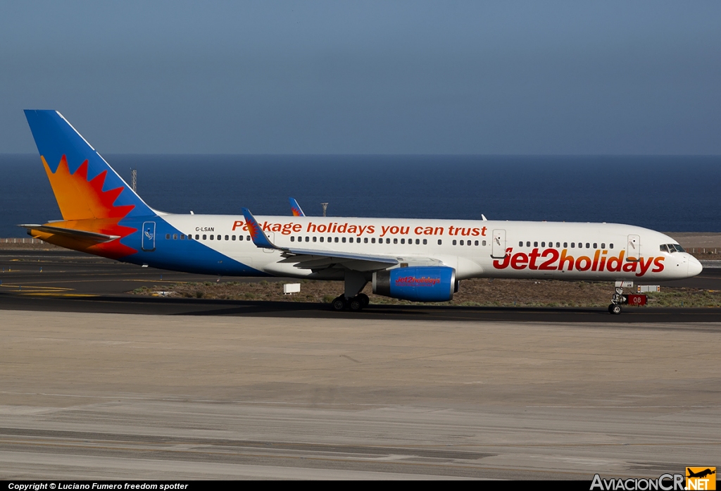 G-LSAN - Boeing 757-2K2 - Jet2.com