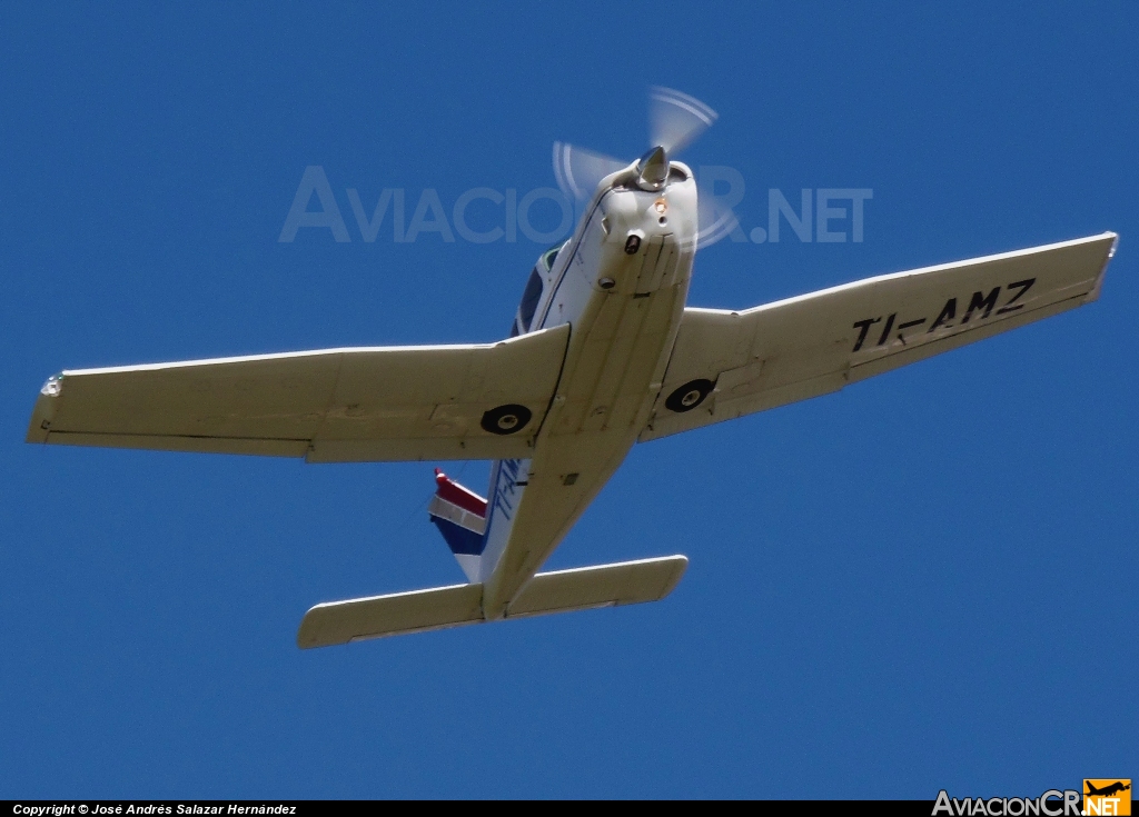TI-AMZ - Piper PA-28R-200 Arrow - Privado