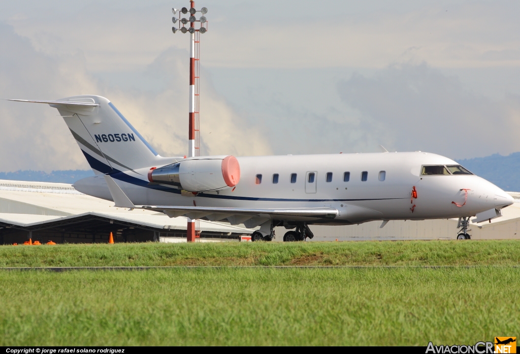 N605GN - Canadair CL-600-2B16 Challenger 605 - Privado
