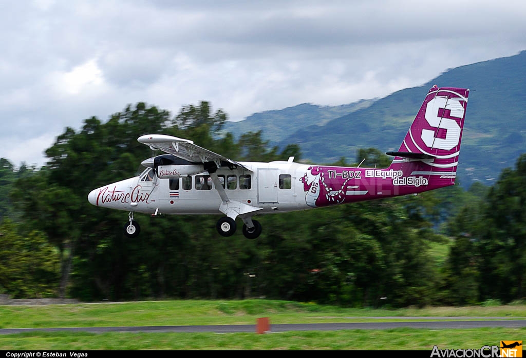 TI-BDZ - De Havilland Canada DHC-6-300 Twin Otter/VistaLiner - Nature Air
