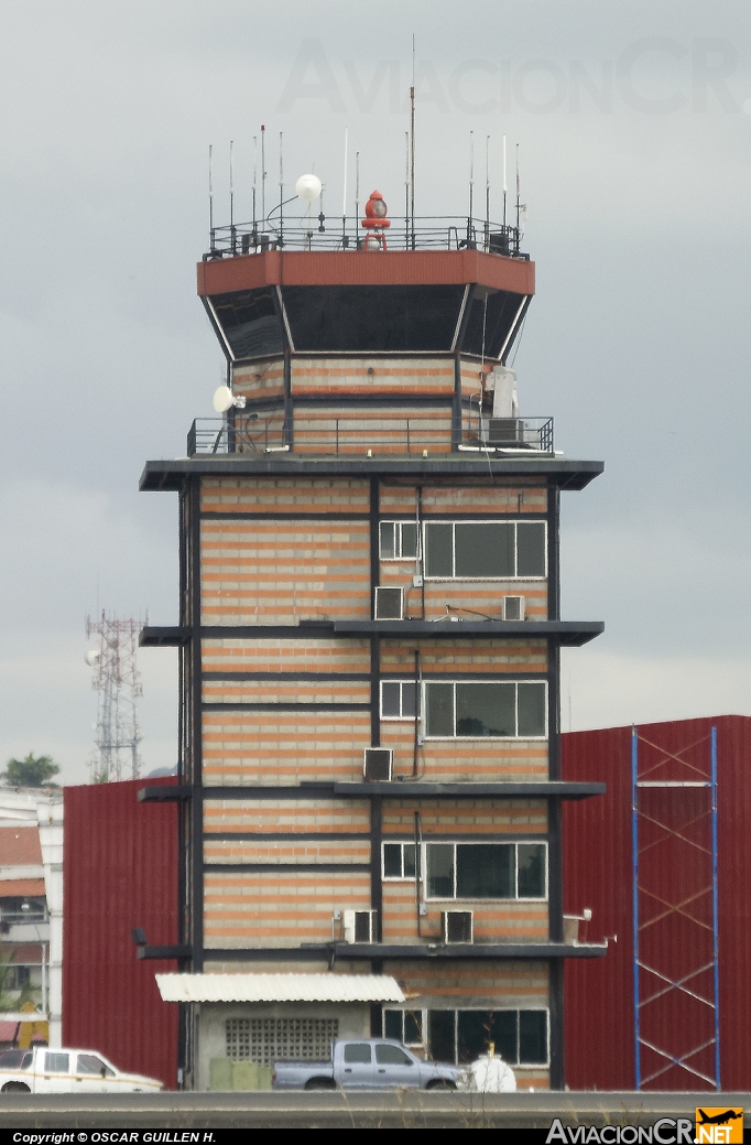 MPMG - Aeropuerto - Torre de control