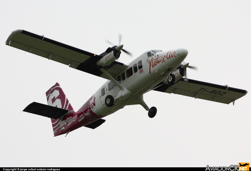 TI-BDZ - De Havilland Canada DHC-6-300 Twin Otter/VistaLiner - Nature Air
