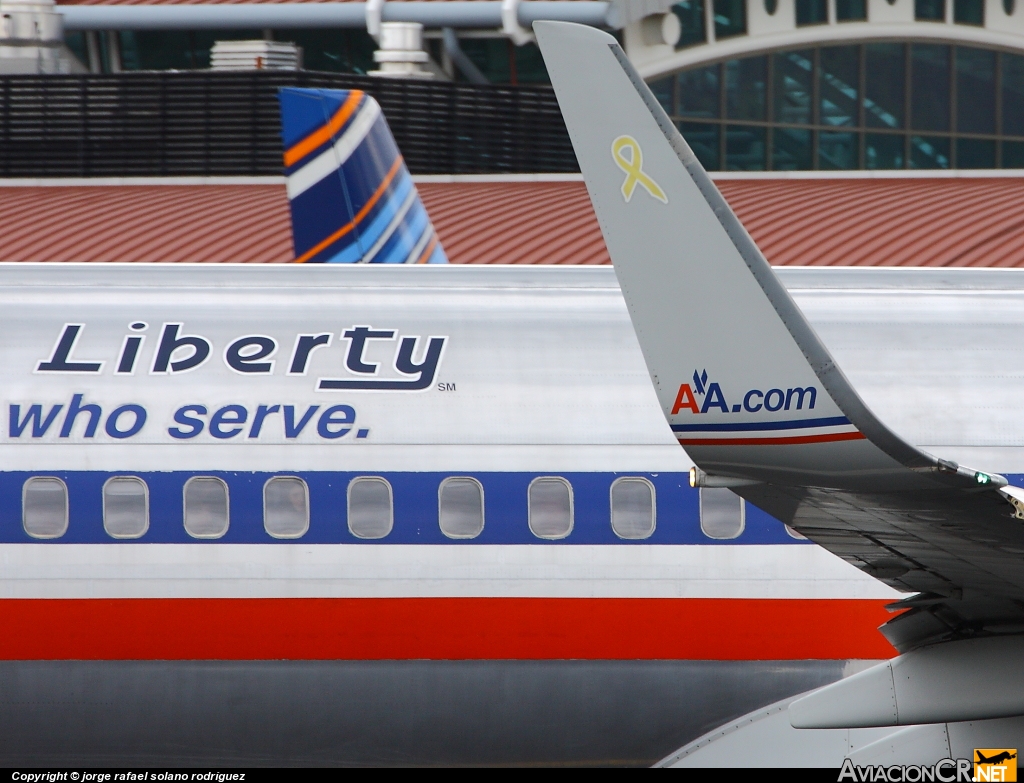 N905AN - Boeing 737-823 - American Airlines