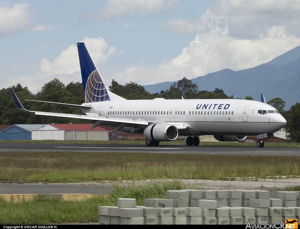 N13248 - Boeing 737-824 - United Airlines
