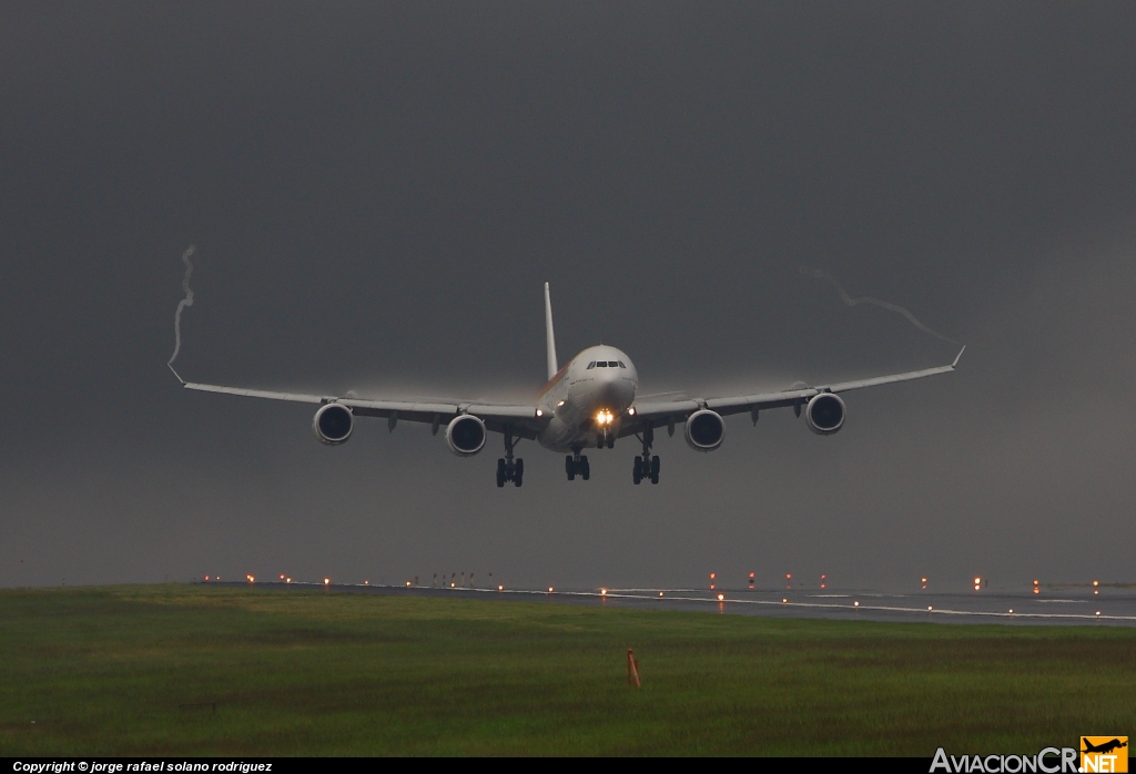 EC-JLE - Airbus A340-642 - Iberia