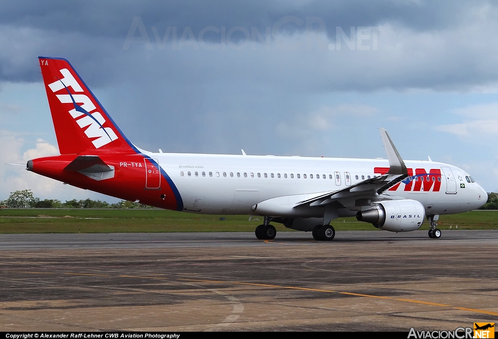 PR-TYA - Airbus A320-214 - TAM