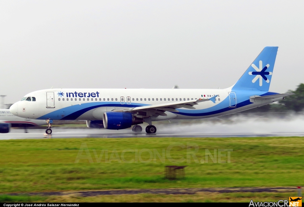 XA-TLC - Airbus A320-214 - Interjet