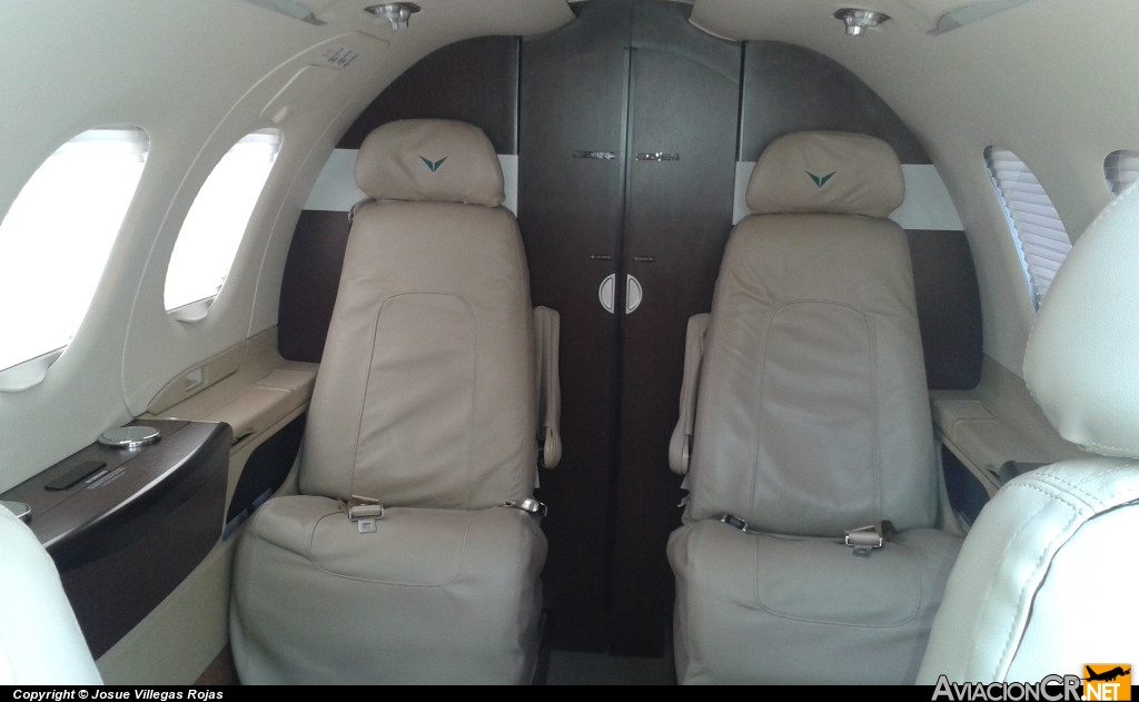 N400PZ - Embraer 500 Phenom 100 - Privado