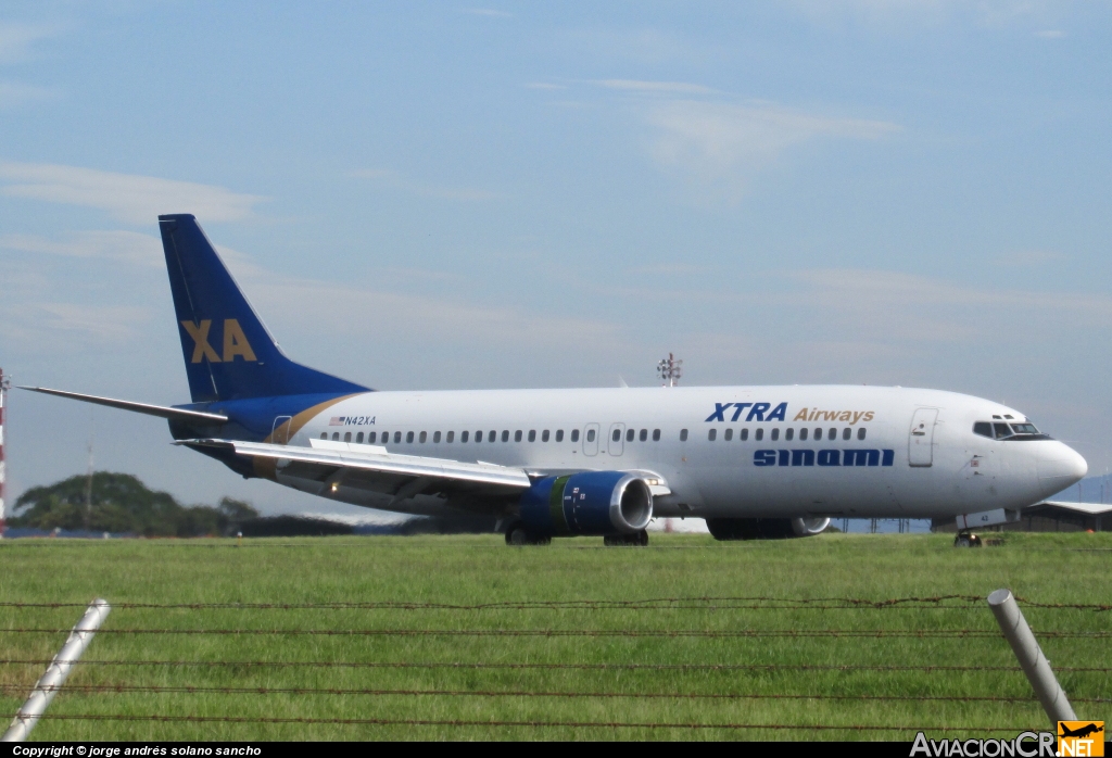 N42XA - Boeing 737-429 - Xtra Airways
