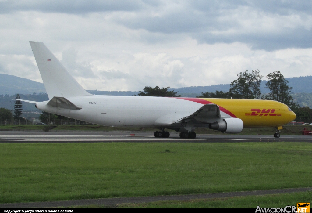 N220CY - Boeing 767-383/ER - DHL(ABX Cargo)