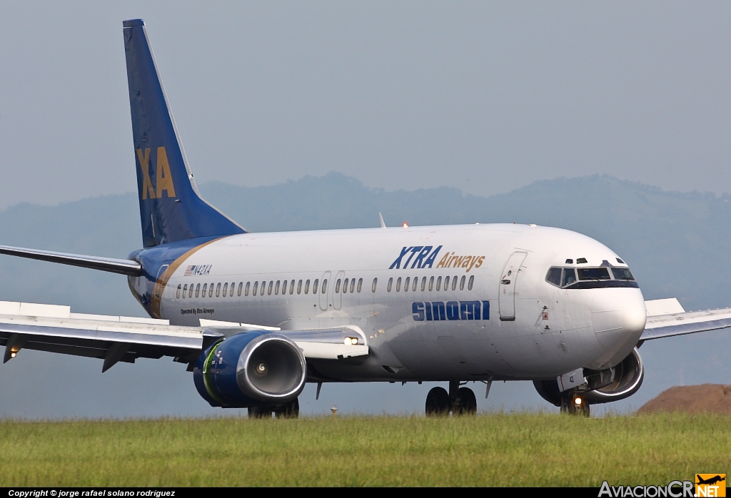 N42XA - Boeing 737-429 - Xtra Airways