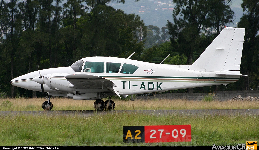 TI-ADK - Piper PA-23-250 Aztec C - TACSA