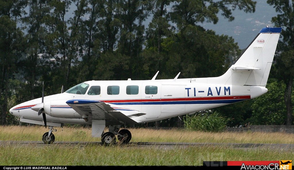 TI-AVM - Cessna T303 Crusader - Privado