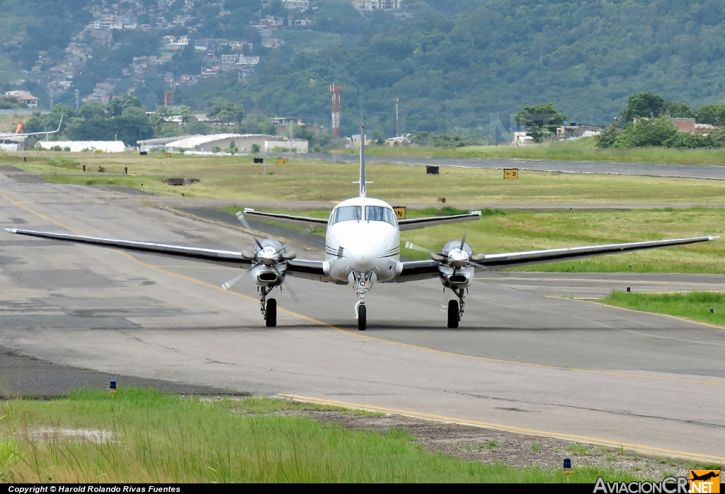 N38HL - Hawker Beechcraft C90GTI King Air - Privado