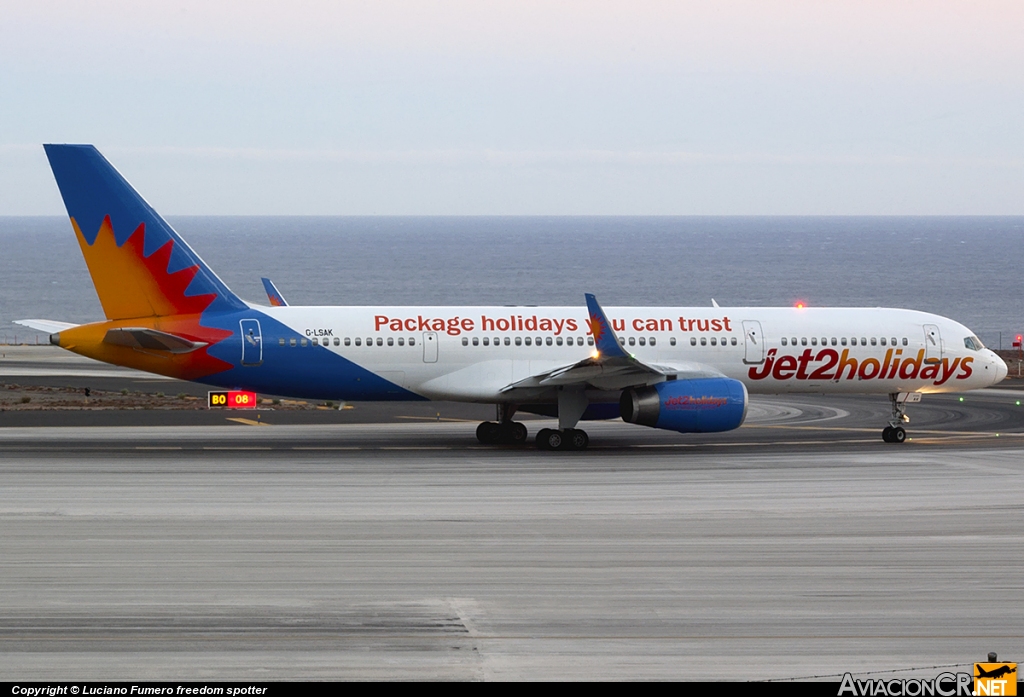 G-LSAK - Boeing 757-23N - Jet2.com